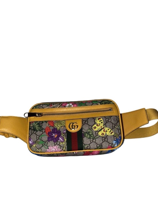 Gucci Handbags - Gucci Floral GG Supreme Belt Bag